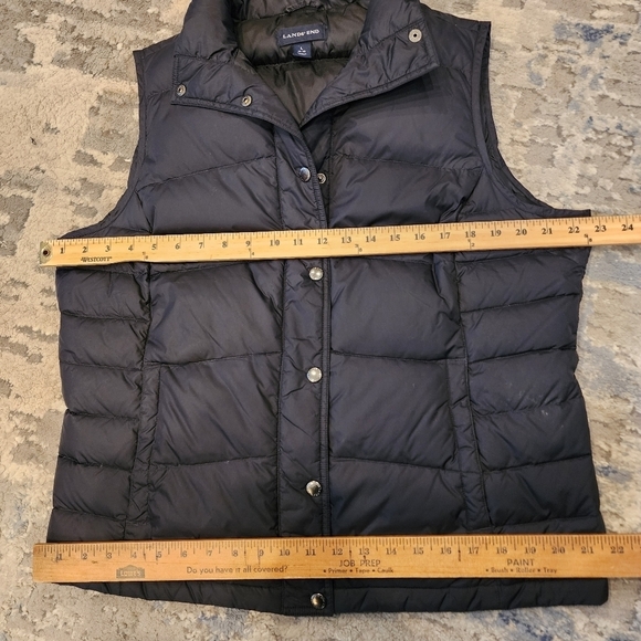 Lands' End down black puffer vest. Women's size Large. - Picture 11 of 15